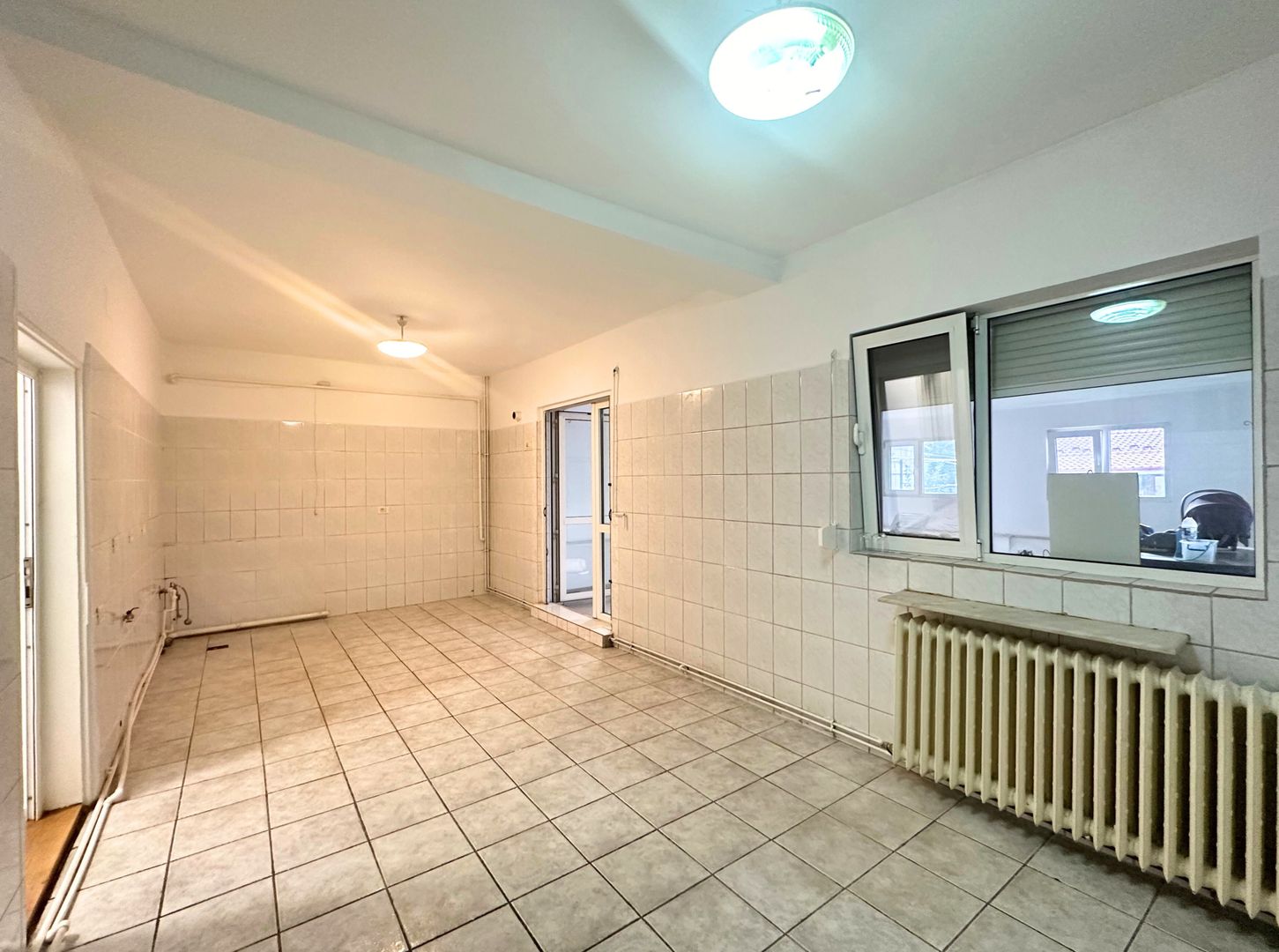 Oferim spre închiriere o proprietate de excepție zona Sisesti - Poză 17