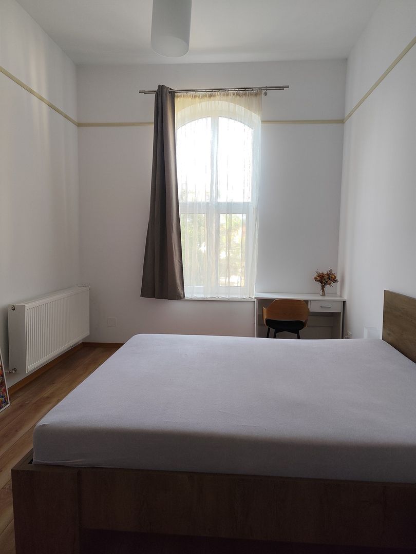 Inchiriere 3 camere  ultracentral, str. Ep.Mihai Pavel, Oradea - Poză 10