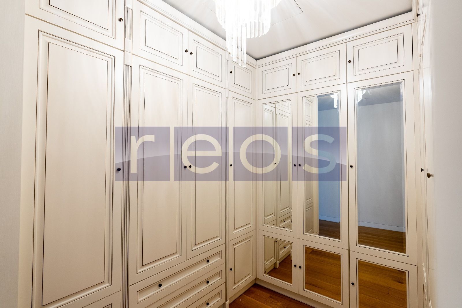 APARTAMENT PREMIUM ZAMBACCIAN | 206 MP | 4 CAMERE| LOC PARCARE - Poză 9