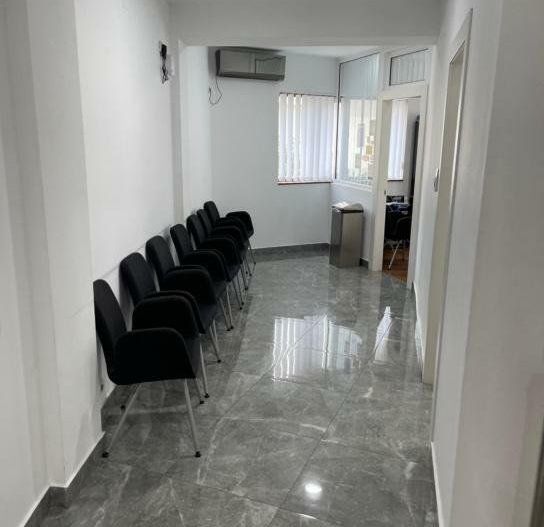 Casa / Vila / 14 amere / D+P+3 Bd Ferdinand Foisorul de foc/Curte libera 120mp - Poză 10