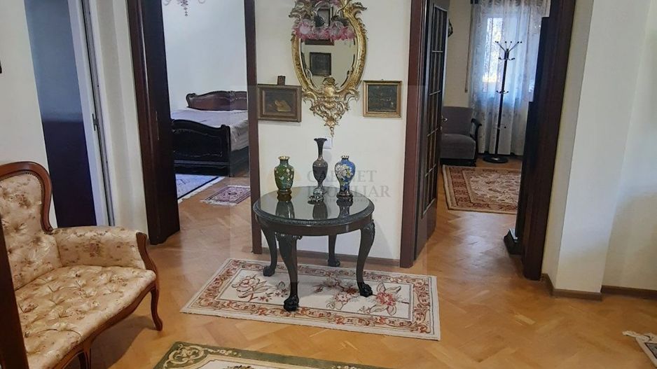 3 camere  | Cismigiu  | Parter Inalt | Centrala proprie | Garaj - Poză 1