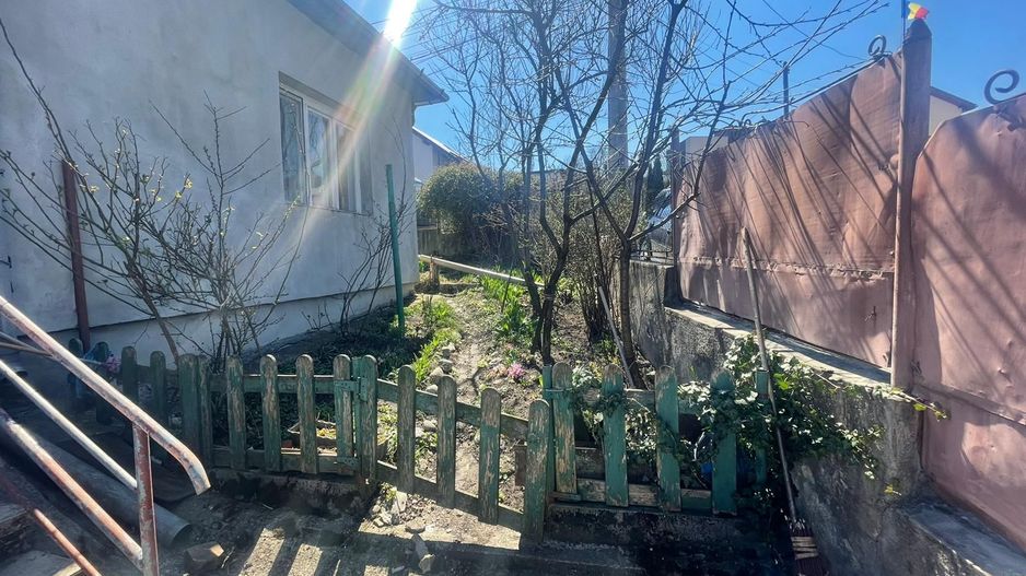 Casă de vânzare renovabilă | Gruia | Teren 380 mp | Front la 2 străzi - Poză 7
