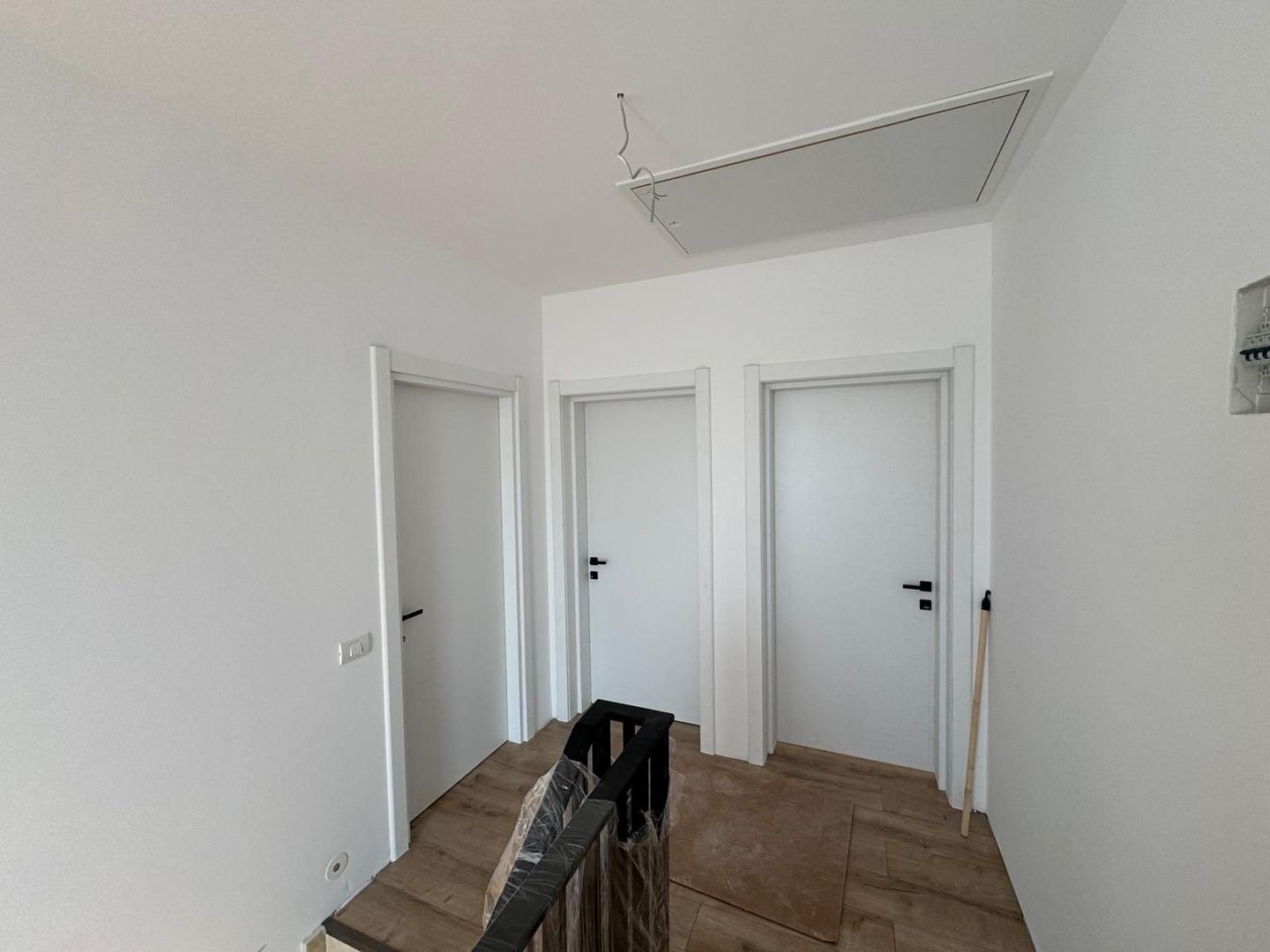 Vila 4 camere I Tunari Centru I Vanzare I Premium - Poză 10
