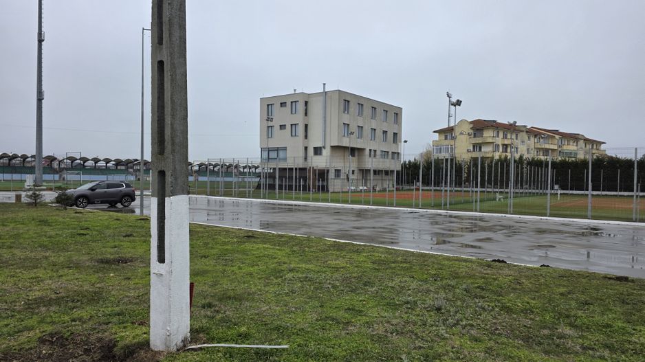 TEREN ÎNTRE CASE – Teren intravilan 801 mp | Central Cumpăna | Stradă asfalta - Poză 1