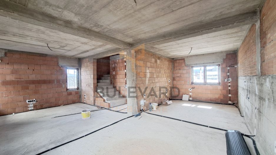 Casa tip duplex in zona Vivo Mall,  str Razoare Floresti - Poză 10