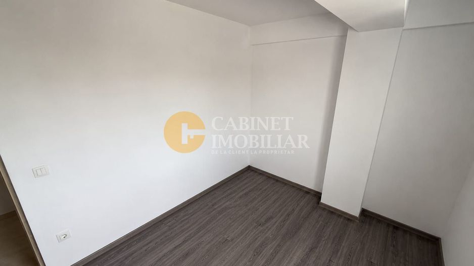 3 CAMERE DECOMANDAT--ETAJ 1-- ROND MALL MOLDOVA - Poză 2