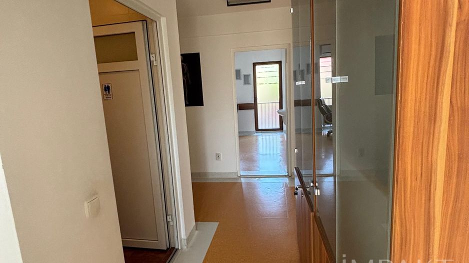 De închiriat clinicǎ servicii medicale- Intre Lacuri - Poză 5