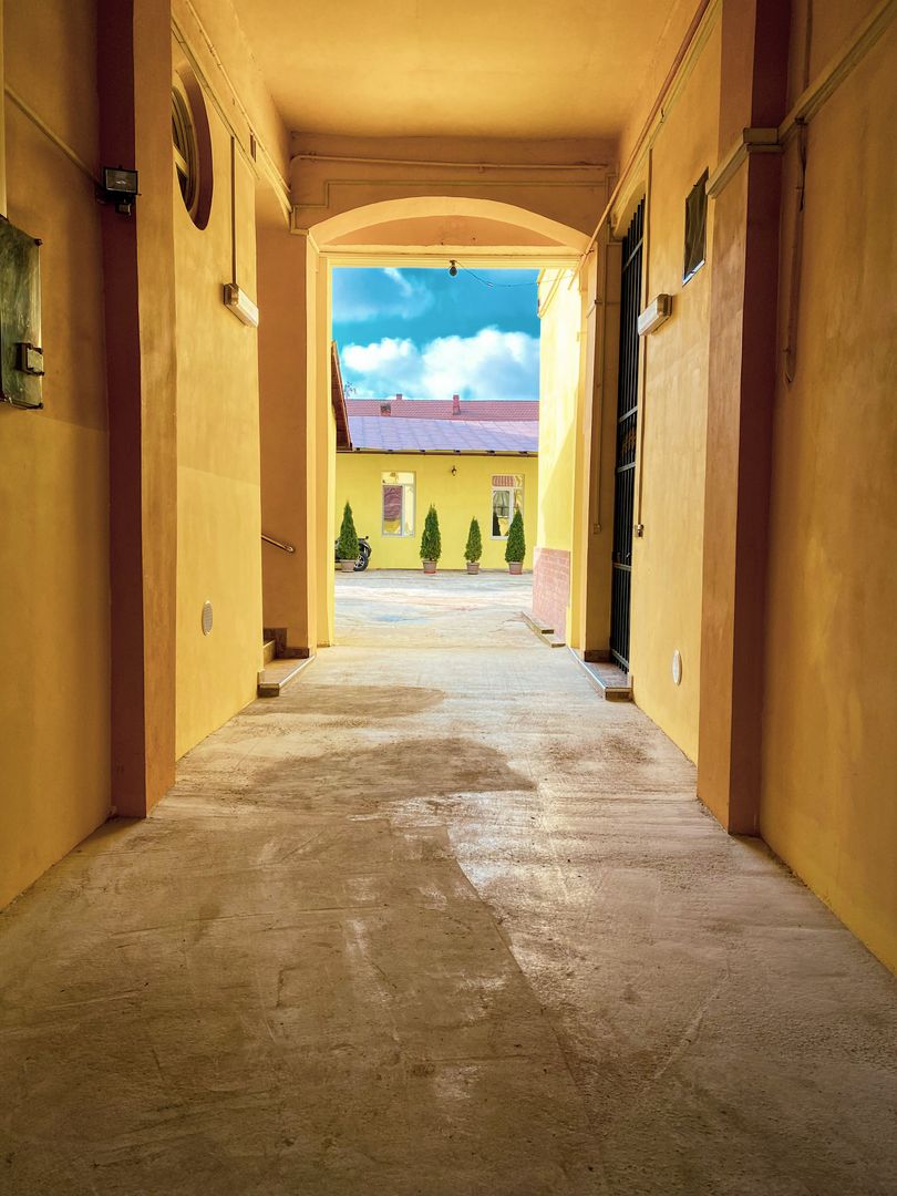 Cladire cu multiple spatii comerciale | P-ta Maria - Sinaia | 1425 MP - Poză 22