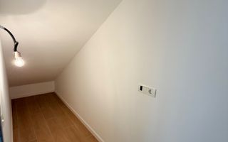 Bucovăț-Duplex 4 Camere-La Cheie - Poză 13