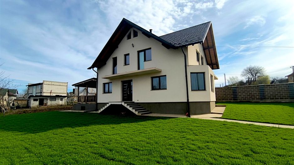 Vilă Spațioasă de vanzare în Sf. Ilie | 175 MP Utili - Poză 2