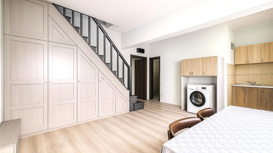 Apartament trei camere, pe doua niveluri, Garii, Brasov - Poză 1