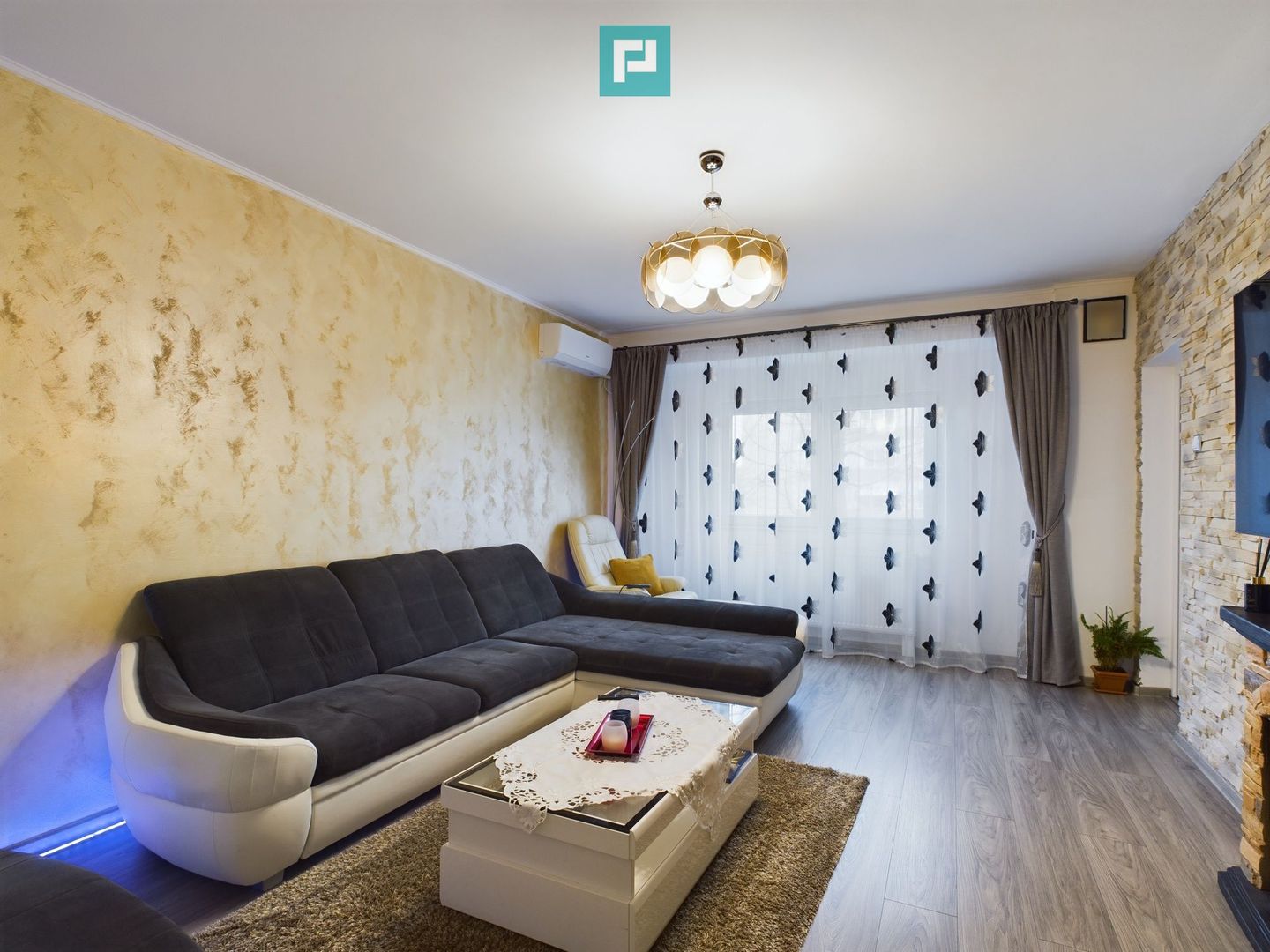 Apartament cu 5 camere in zona UMT 105mp - Poză 4