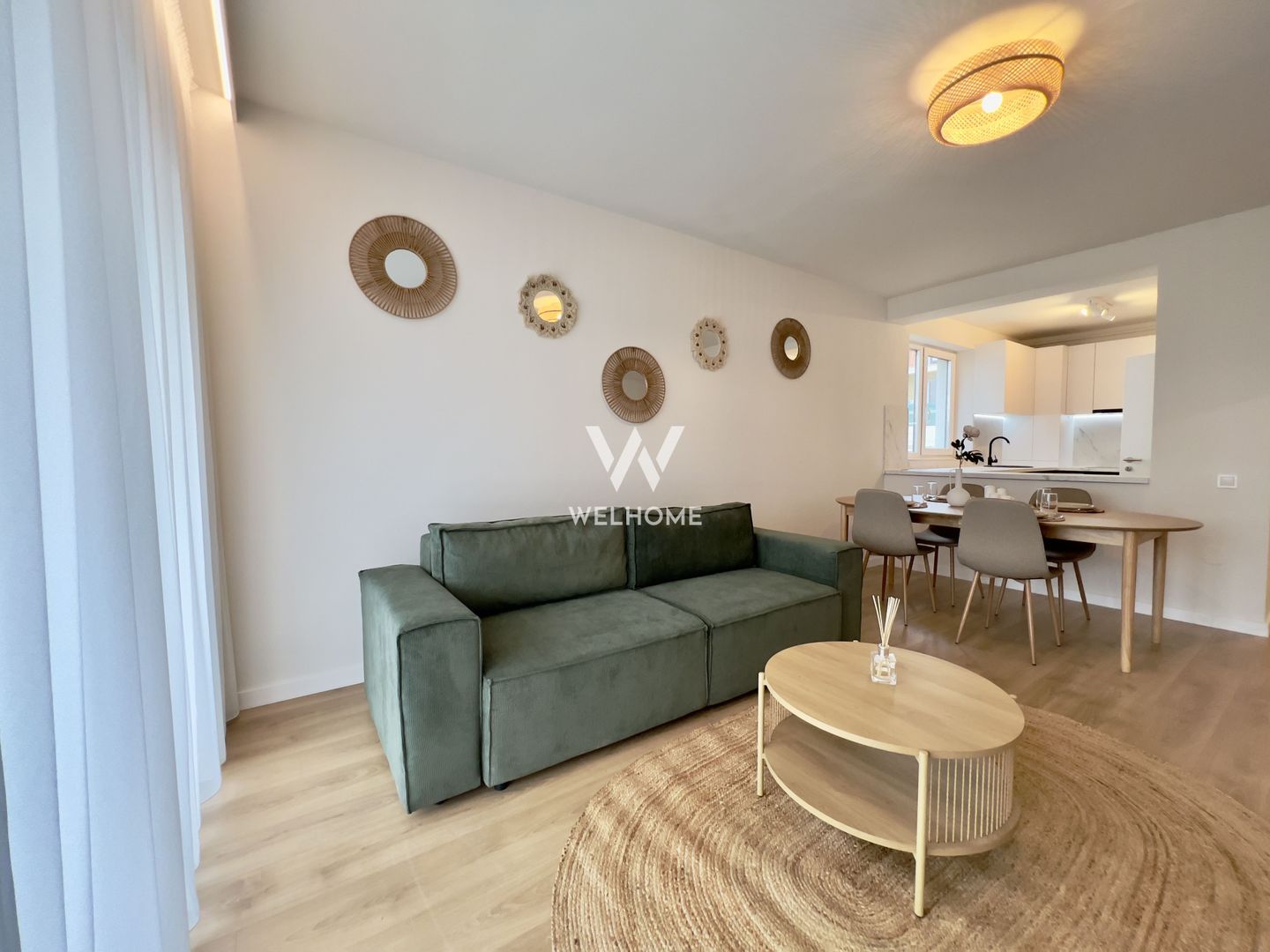 Penthouse cu 3 camere de vanzare, in Cristian - Poză 1