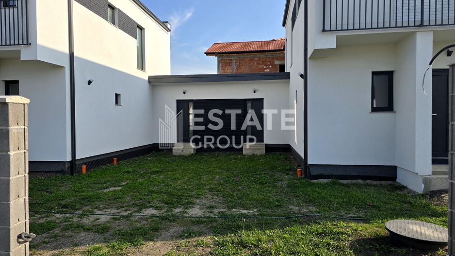 Duplex cu 5 camere unit prin camera tehnica in Dumbravita - Poză 2