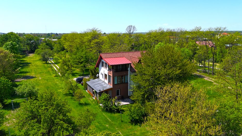 Proprietate unica, vila si 8000 mp pe malul lacului Snagov - Poză 8