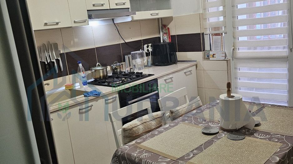 Apartament 3 camere de vânzare în zona Cug, Valea Adâncă - Poză 2