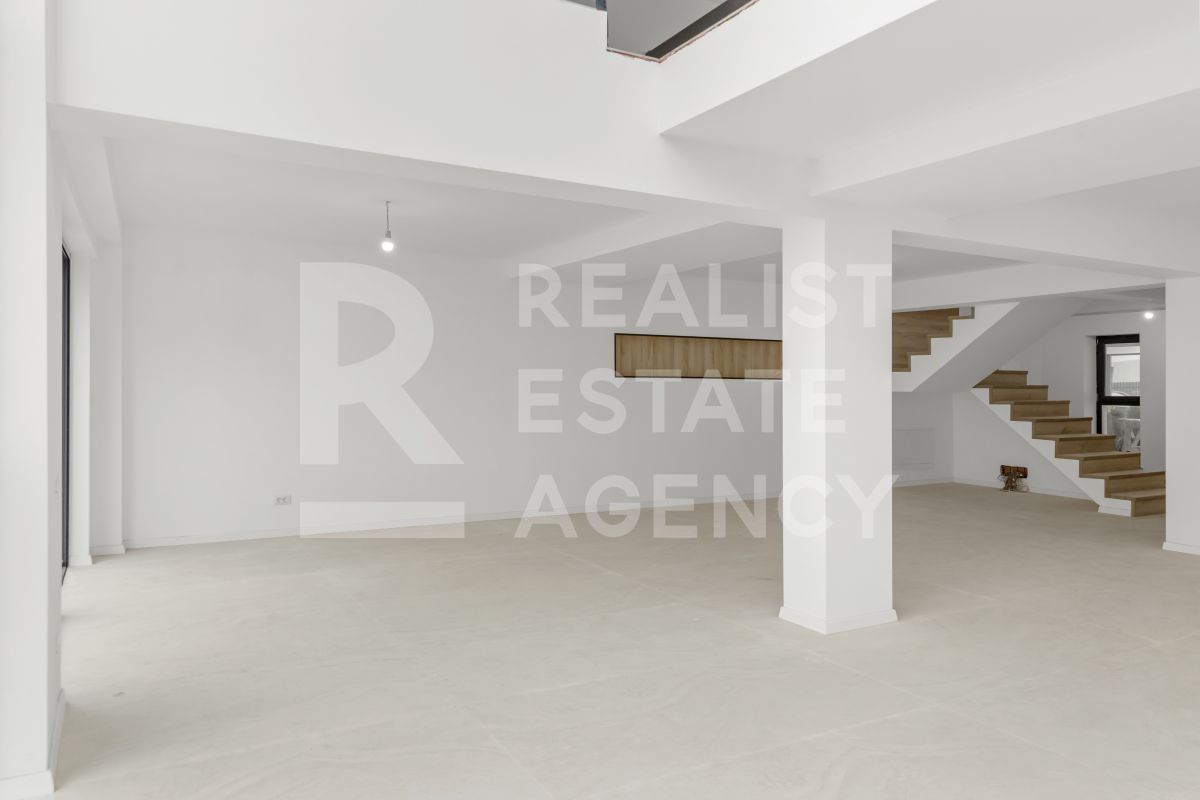 Casă nouă, spațioasă și elegantă, 7 camere, Lângă Pădurea Crețuleasca - Poză 11