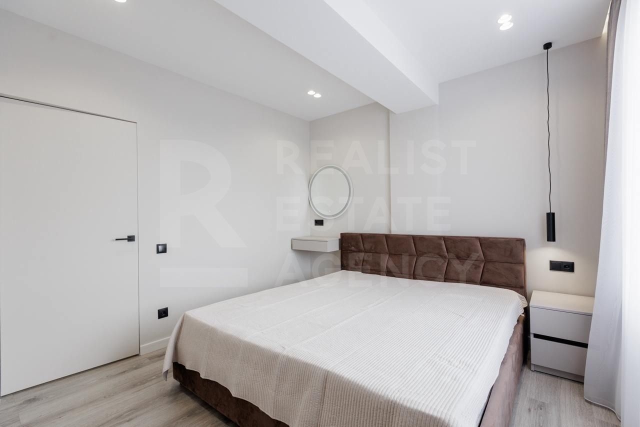 Vânzare, apartament, 2 camere + living, strada Calea Ieşilor, Sculeni - Poză 2