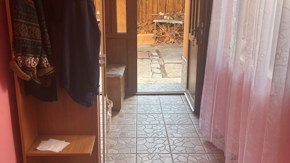 Casa solida aproape de Lidl Dumbravita - Poză 6