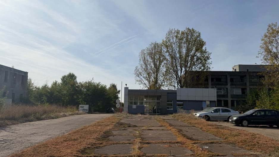Platformă industrială 37,6 ha, Valea Călugărească cu proiect de racord feroviar - Poză 1