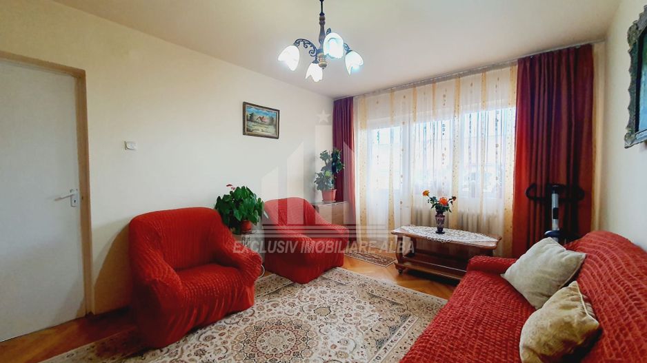 Apartament cu 3 camere de vanzare, Cetate - zona Closca - Poză 4