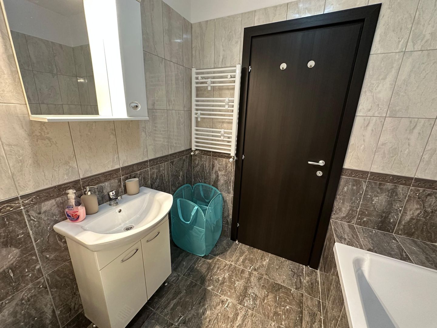 Apartament 2 camere Metalurgiei Brown Residence | loc parcare | - Poză 12