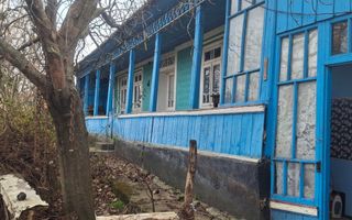 Casă de vânzare în satul Perieni, comuna Probota, cu grădină - Poză 1