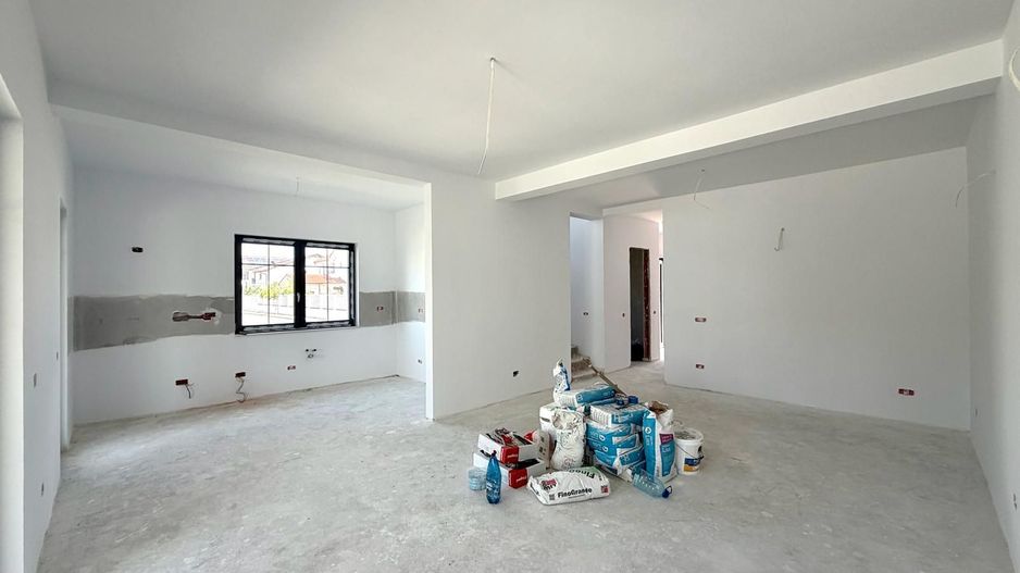 Duplex cu 5 camere - Ciarda Rosie  - Timisoara - Poză 6