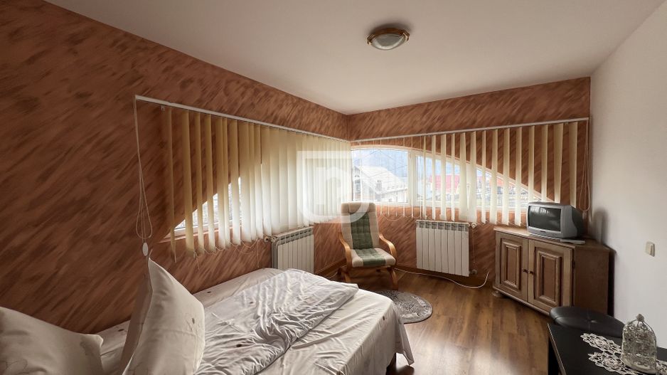 Casa de vacanta spatioasa de vanzare 6 dormitoare in Gura Humorului - Poză 5