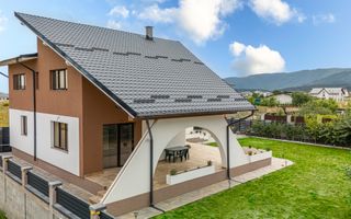 Vila cu arhitectura deosebita, teren 636mp, Cristian, Brasov - Poză 3