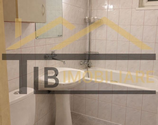 Apartamet cu 3 camere, 65mp, Zona Strazii Moldove - Poză 3