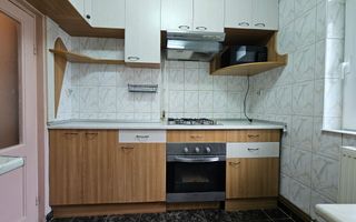 Apartament 2 camere de vanzare, Piața Victoriei centrala proprie - Poză 2
