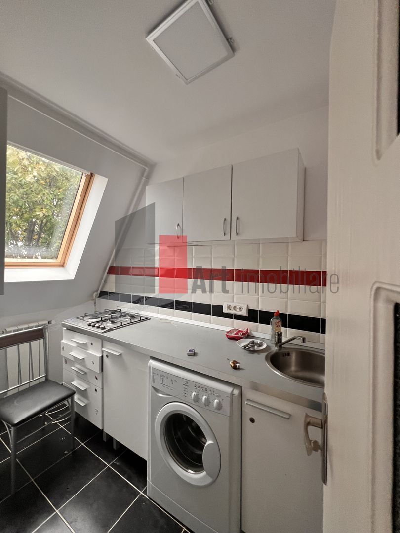 Apart Hotel VILA P+2E+ MANSARDA ,  7 garsoniere,  apartamante cu  2 camere si 3. - Poză 2