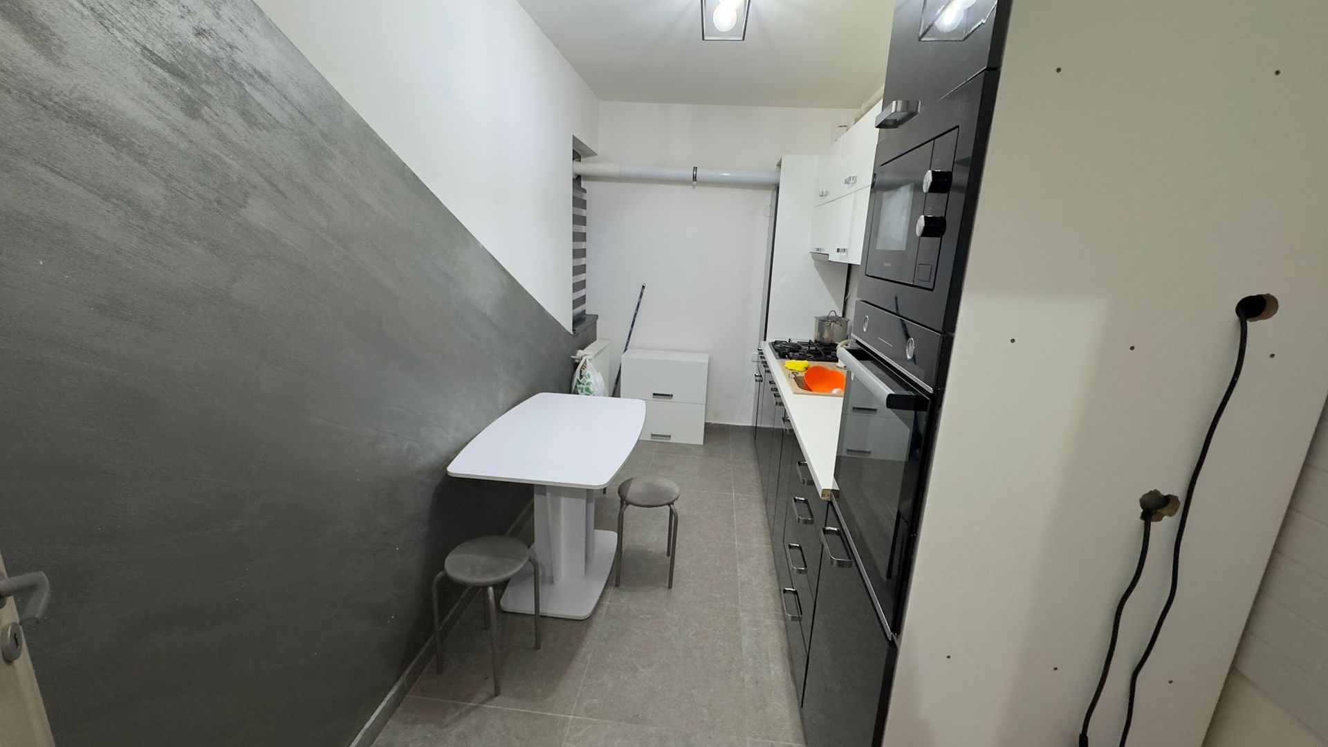 GARSONIERA MARULUI, MOBILAT, BLOC NOU, PARCARE, CENTRALA, COMIS 0% - Poză 4