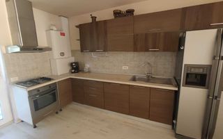 CASA SPATIOASA CU 4 CAMERE CARTIER GRADISTE - Poză 9