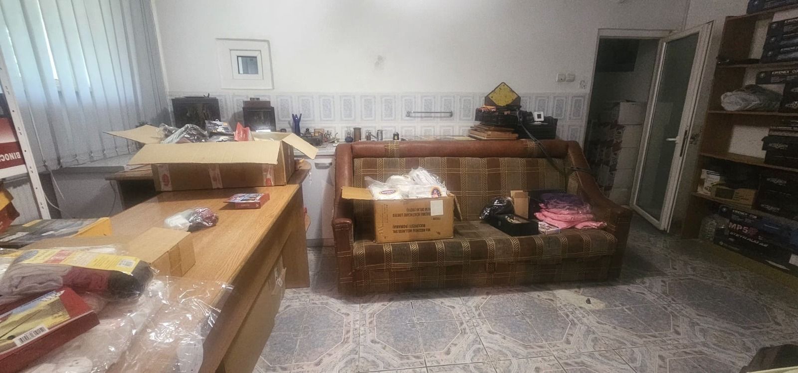De vanzare apartament cu 2 camere, zona Nespalata, 72.000 euro - Poză 3