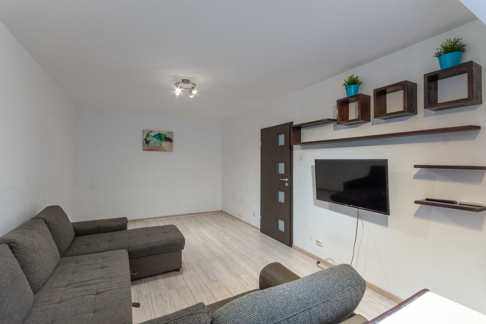 Apartament 2 camere Metrou 1 Decembrie Trapezului Theodor Pallady - Poză 1