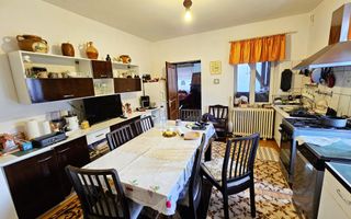 Casa 4 camere, toate utilitatile, 1650 mp teren, Lancram - Poză 14