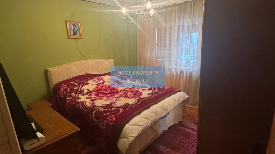 Apartament 4 camere de vânzare – zonă Școala 8 - Poză 9