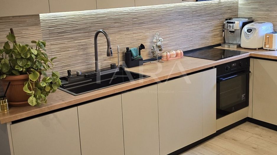 Apartament 3 camere, renovat, complet mobila, utilat. Piața Zorilor. - Poză 1