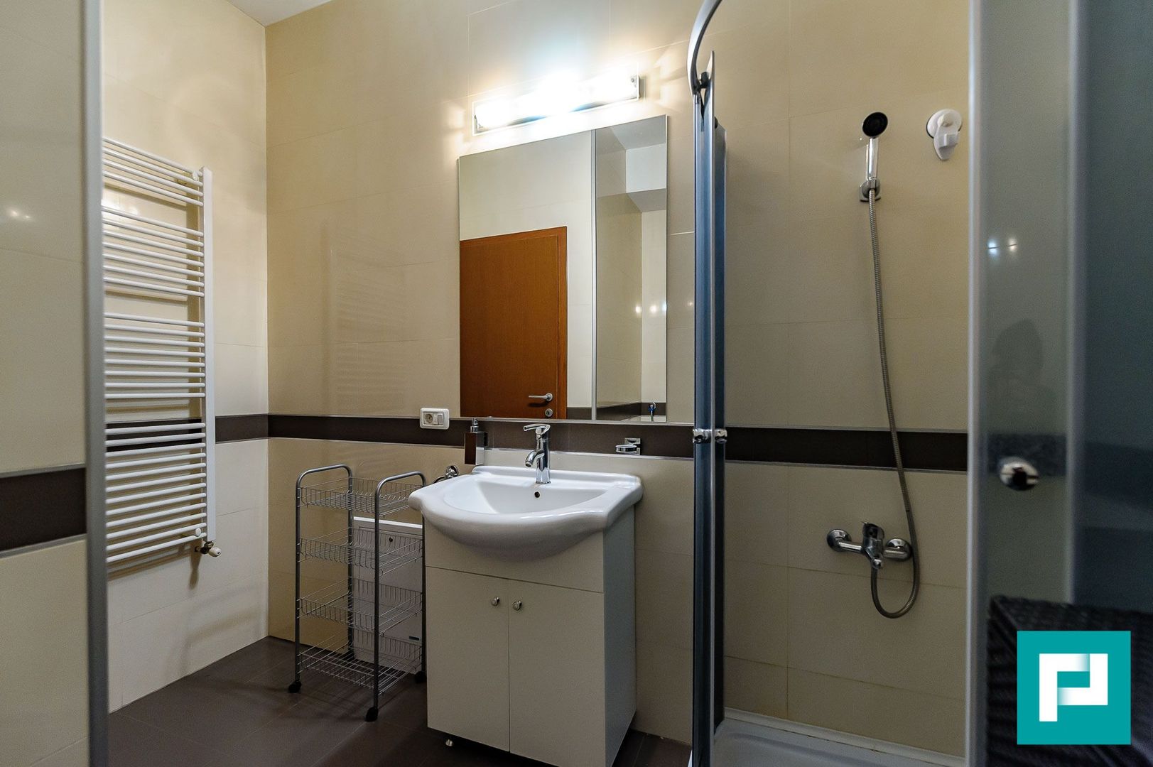 Apartament cu 3 camere, Ared Uta. - Poză 14