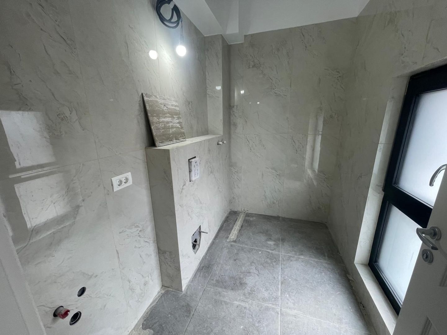 Duplex cu grădină și piscină privată într-un complex exclusivist din Tunari - Poză 6