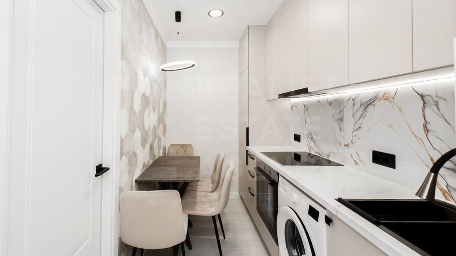 Vânzare, apartament,2 camere, str. Piata Unirii Principatelor,Buiucani - Poză 2