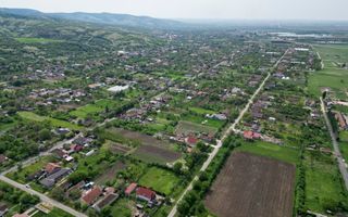 Teren Intravilan de 3,090 mp în Cuvin - Poză 9