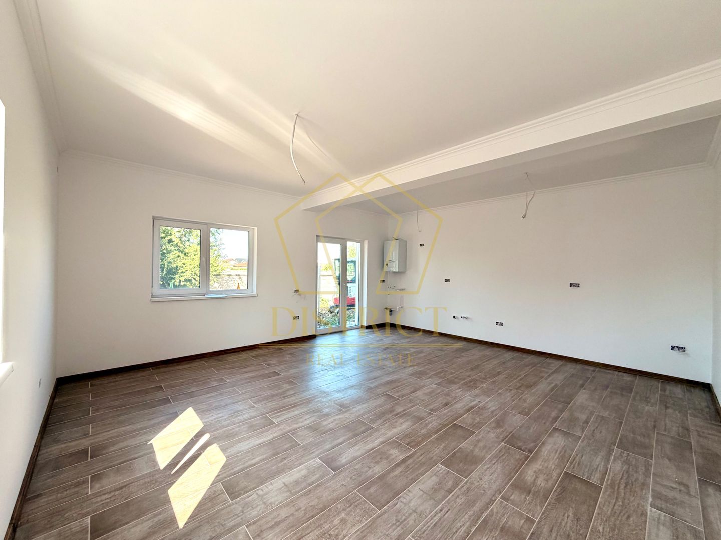 Duplex cu 4 camere | Mosnita Veche, la asfalt | Lidl - Poză 2