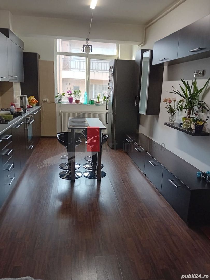 Vânzare apartament 3 camere Aurel Perșu - Poză 9