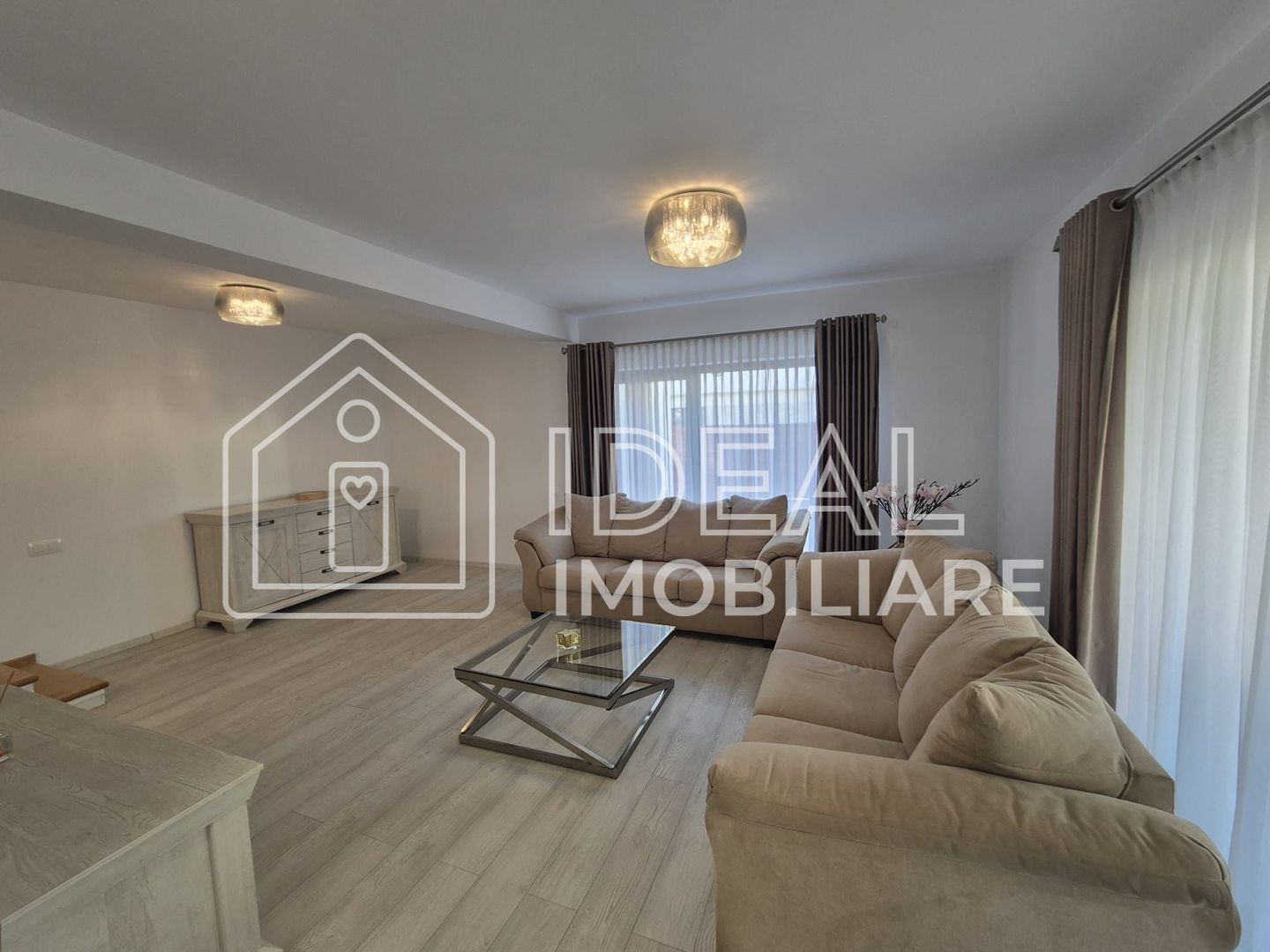 Casă tip duplex de închiriat în Șelimbăr | 121mpu și 140 mp curte - Poză 2