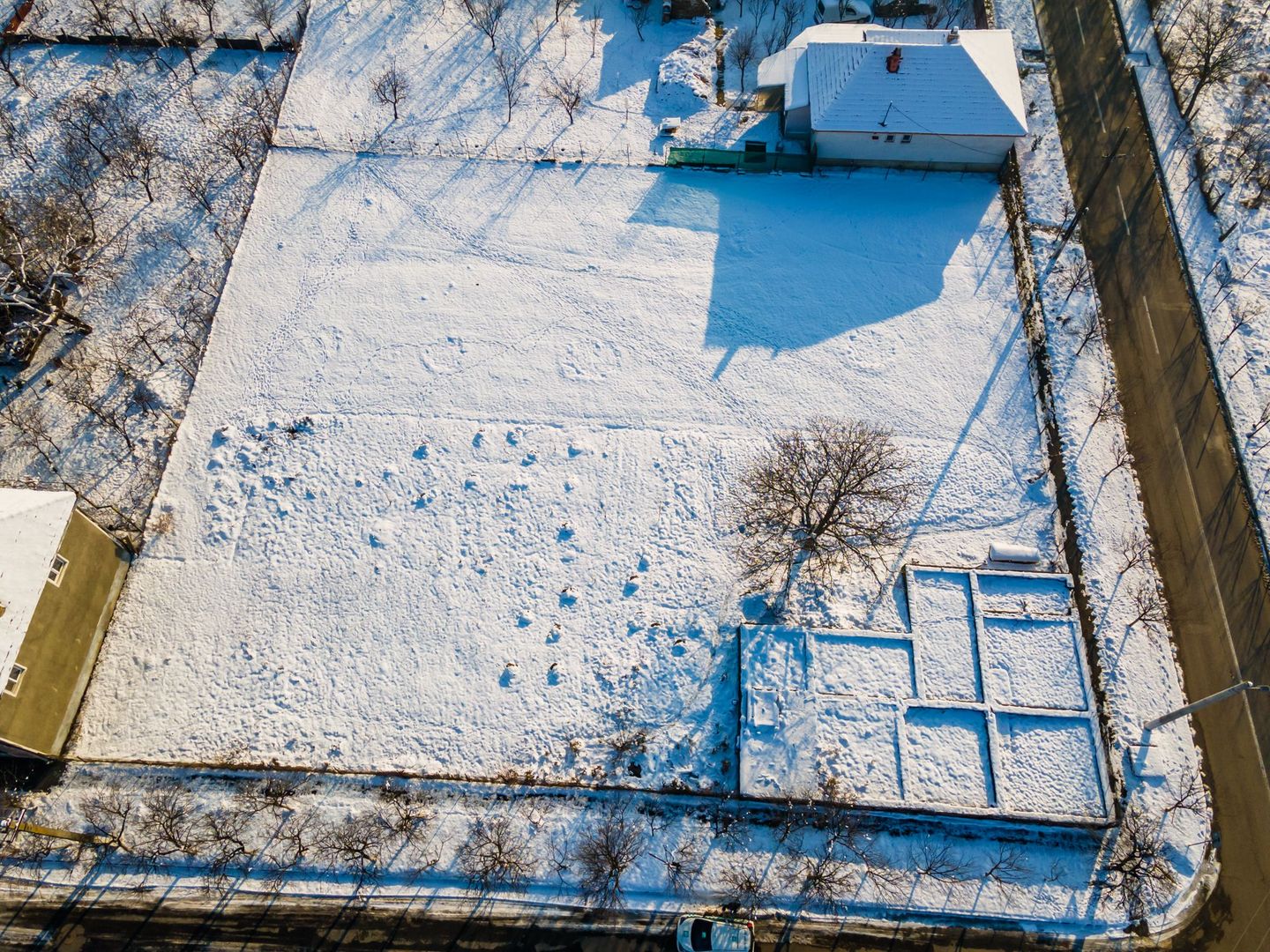 PREȚ REDUS! Teren de 1039mp în Bujac. - Poză 4