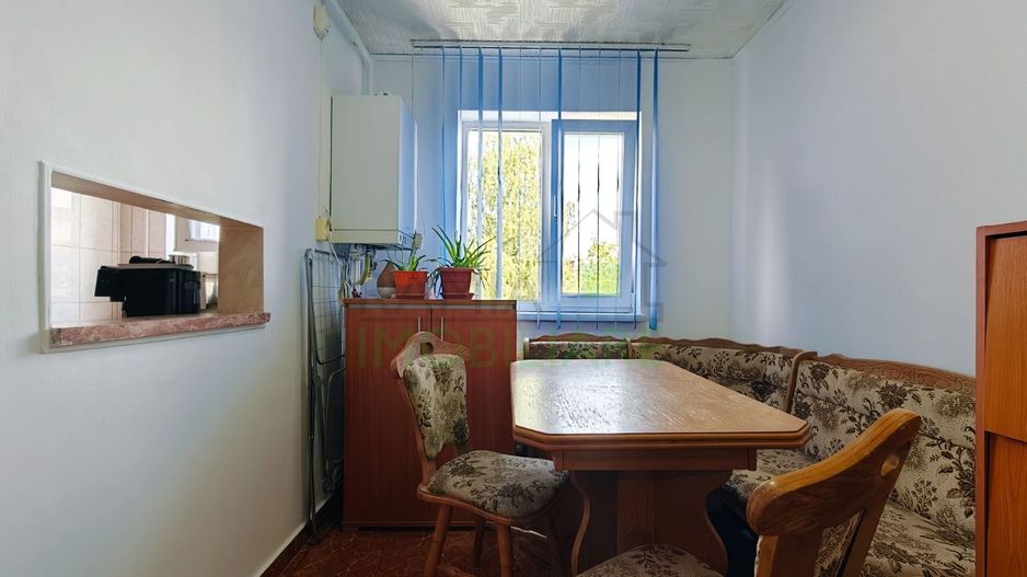 Apartament 3 camere, Cartierul Florilor, Boxă și parcare - Poză 12