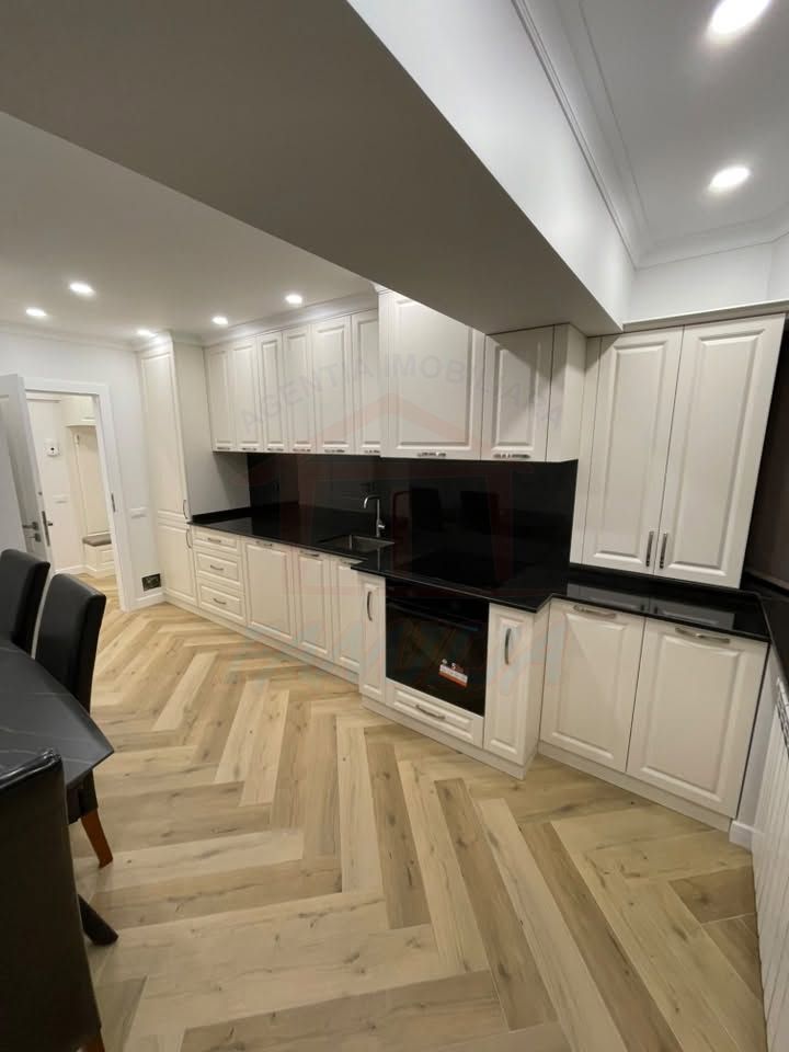 🏡 APARTAMENT 2 CAMERE DE ÎNCHIRIAT – MICRO 20 - Poză 12